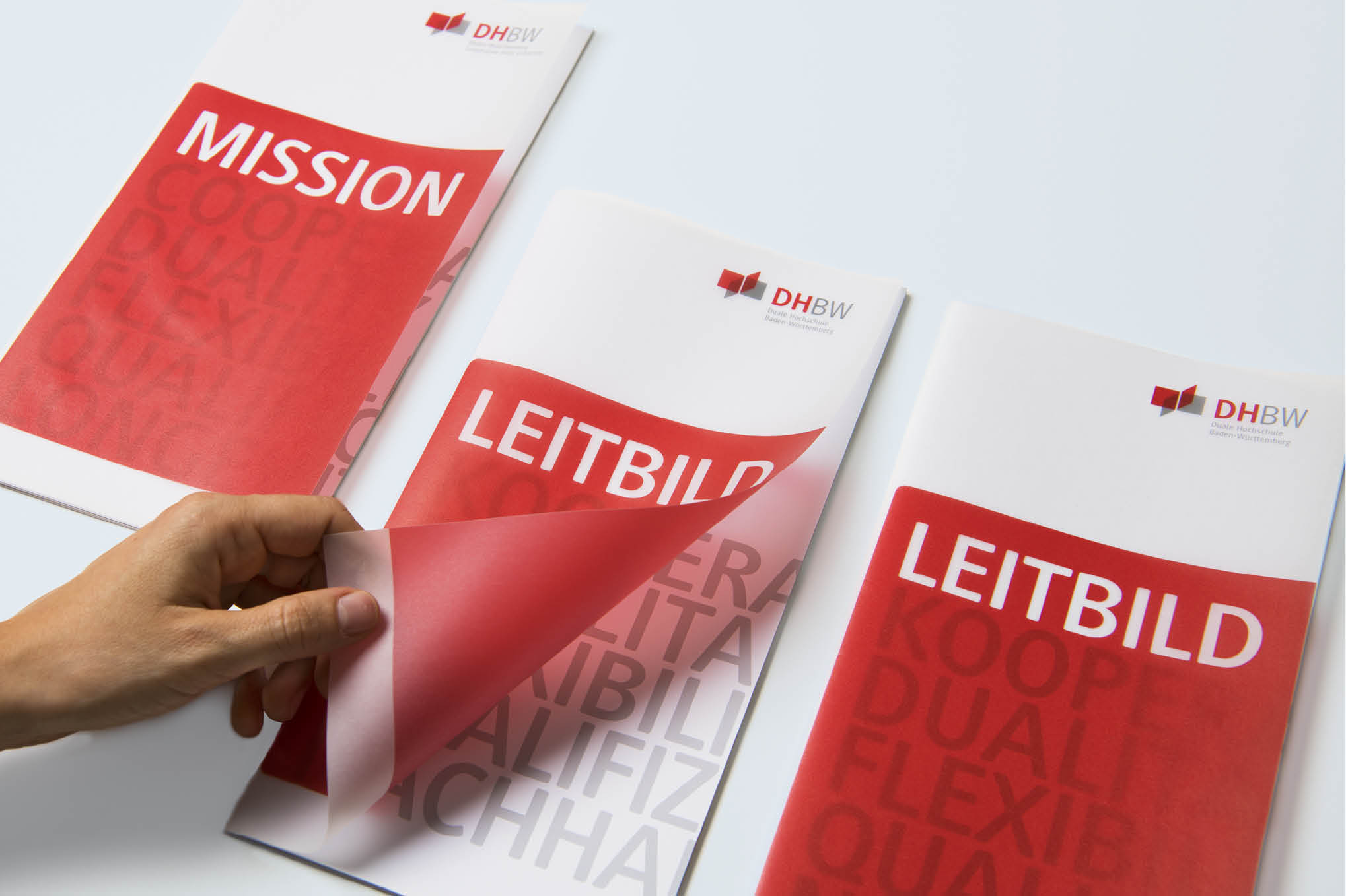 jungkommunikation_projekte_duale-hochschule-baden-wuerttemberg_DHBW_corporate-design_flyer_978x652-8