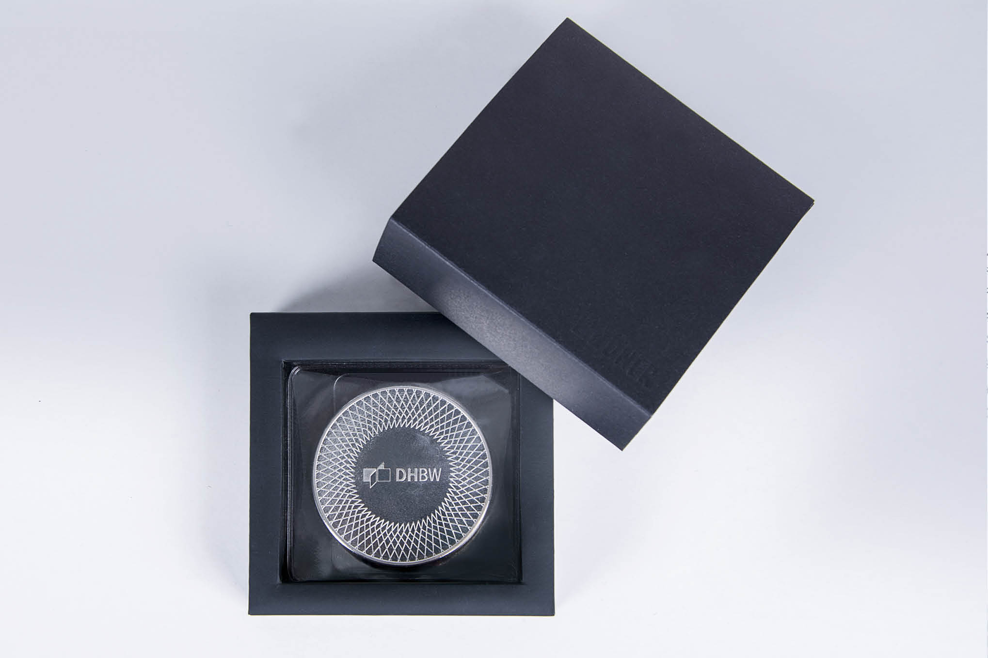 jungkommunikation_projekte_duale-hochschule-baden-wuerttemberg_DHBW_corporate-design_give-away_978x652-11